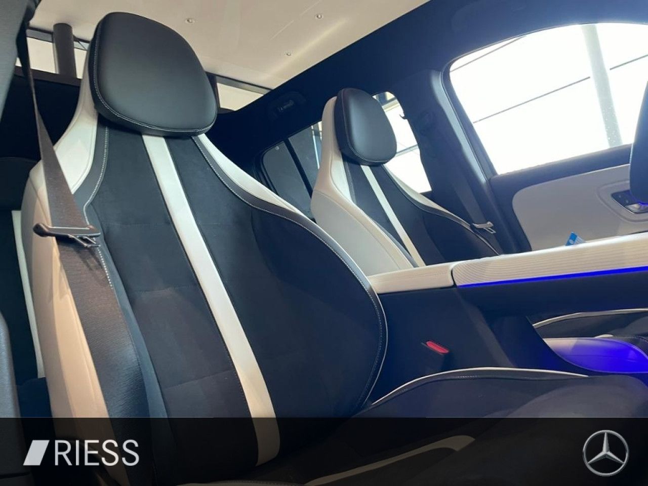 Mercedes-Benz GLB – Bild 10