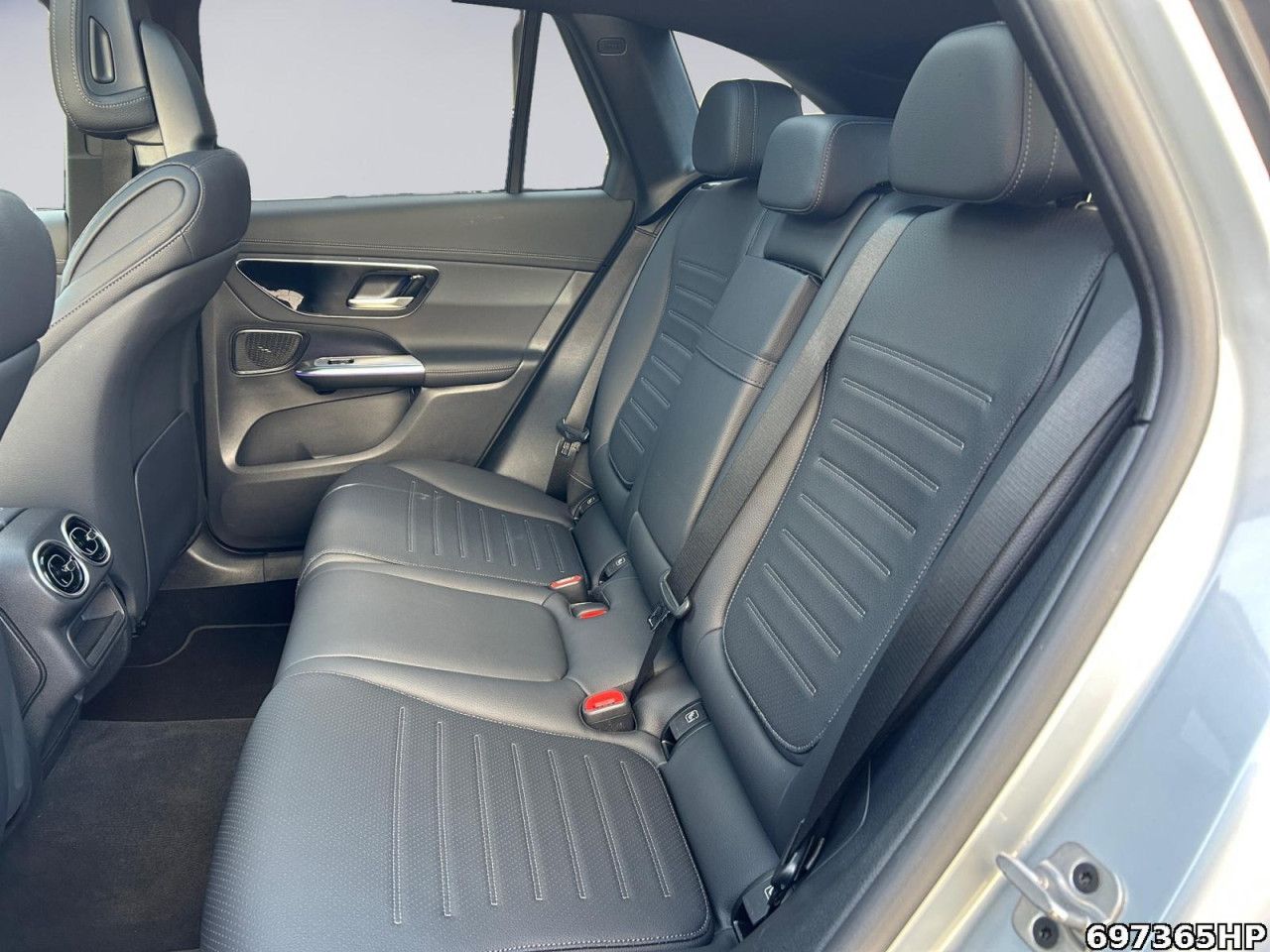 Fahrzeugbild 12 / 16