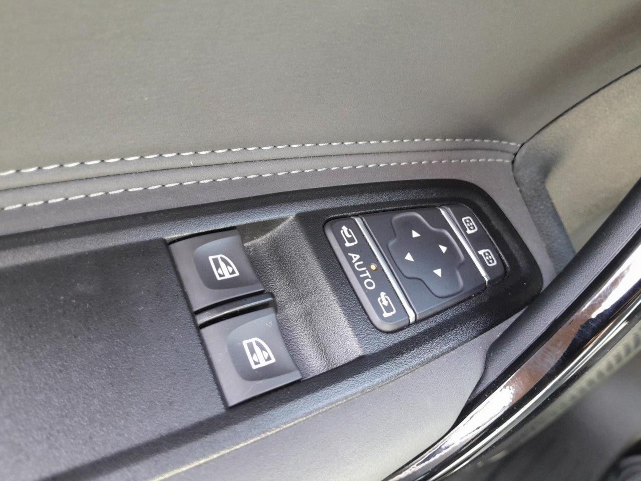 Zdj&eogon;cie pojazdu 14 / 17