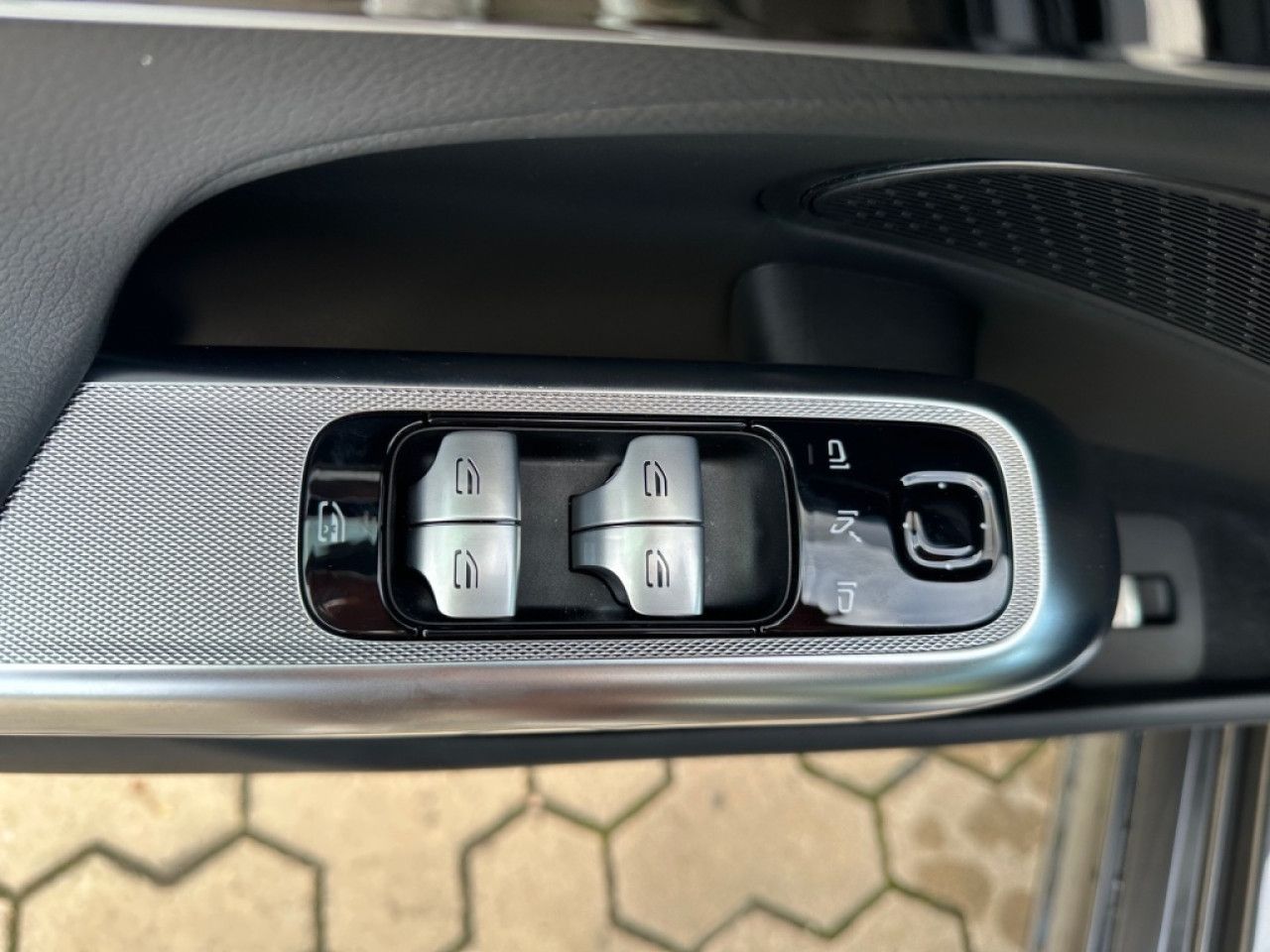 Mercedes-Benz E-Klasse – Bild 16
