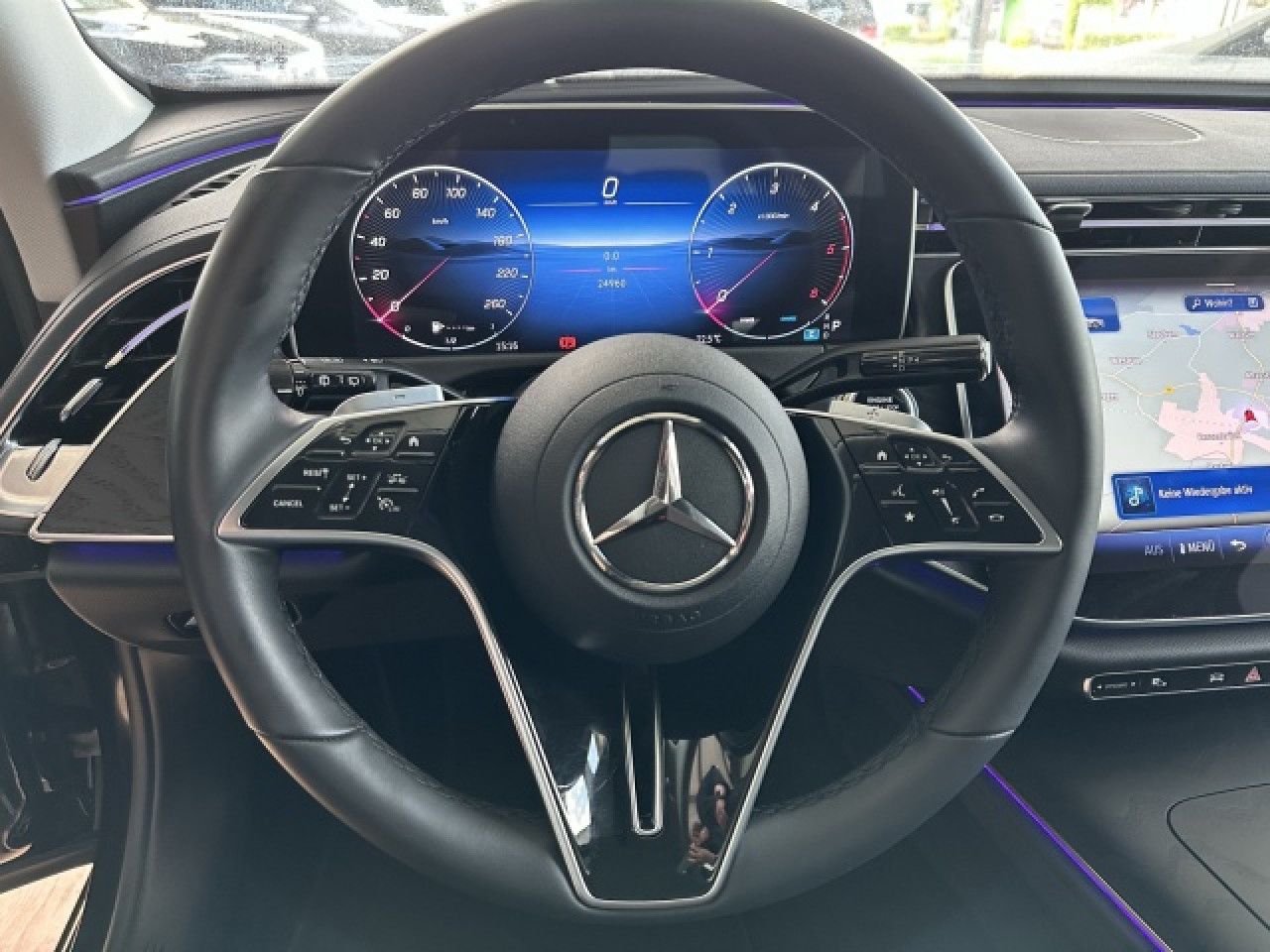 Mercedes-Benz E-Klasse – Bild 15