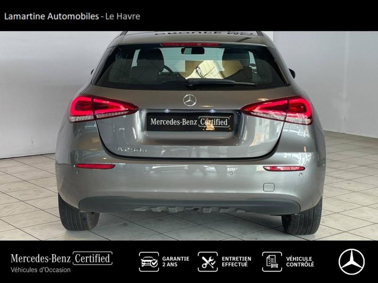 Photo du v&eacute;hicule 3 / 18