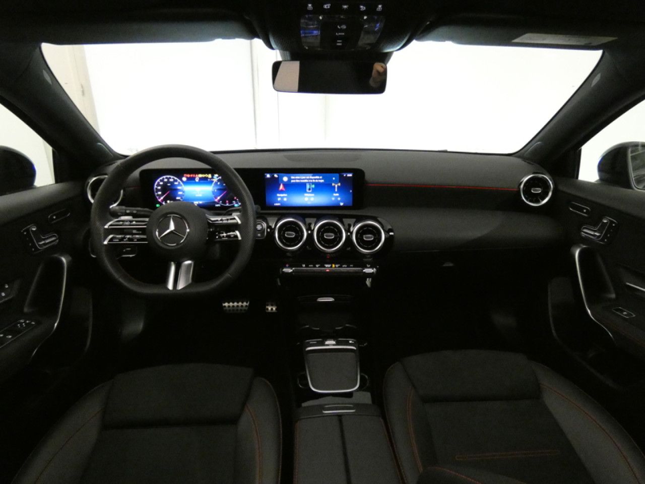 Photo du v&eacute;hicule 11 / 18