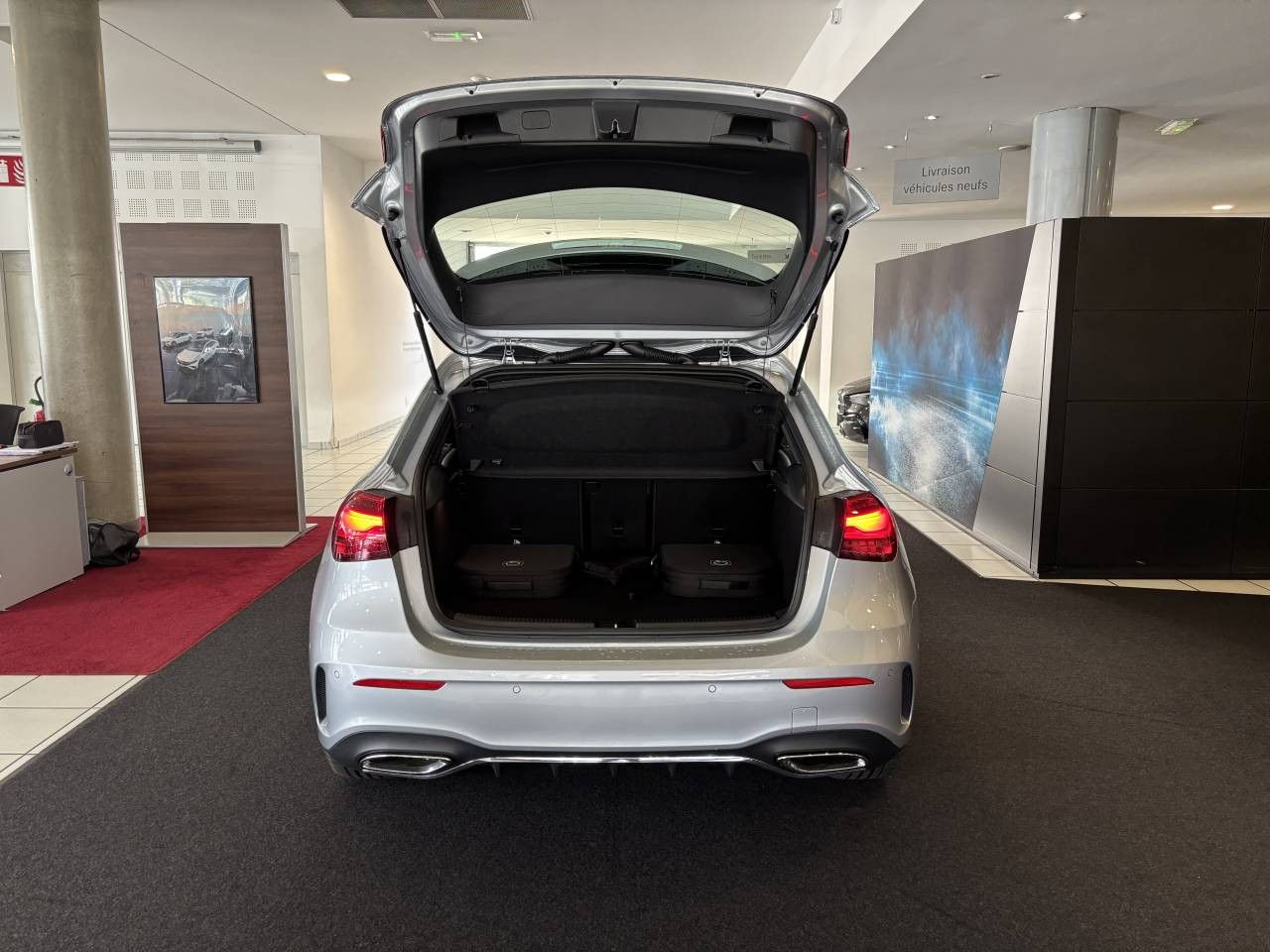 Photo du v&eacute;hicule 18 / 18