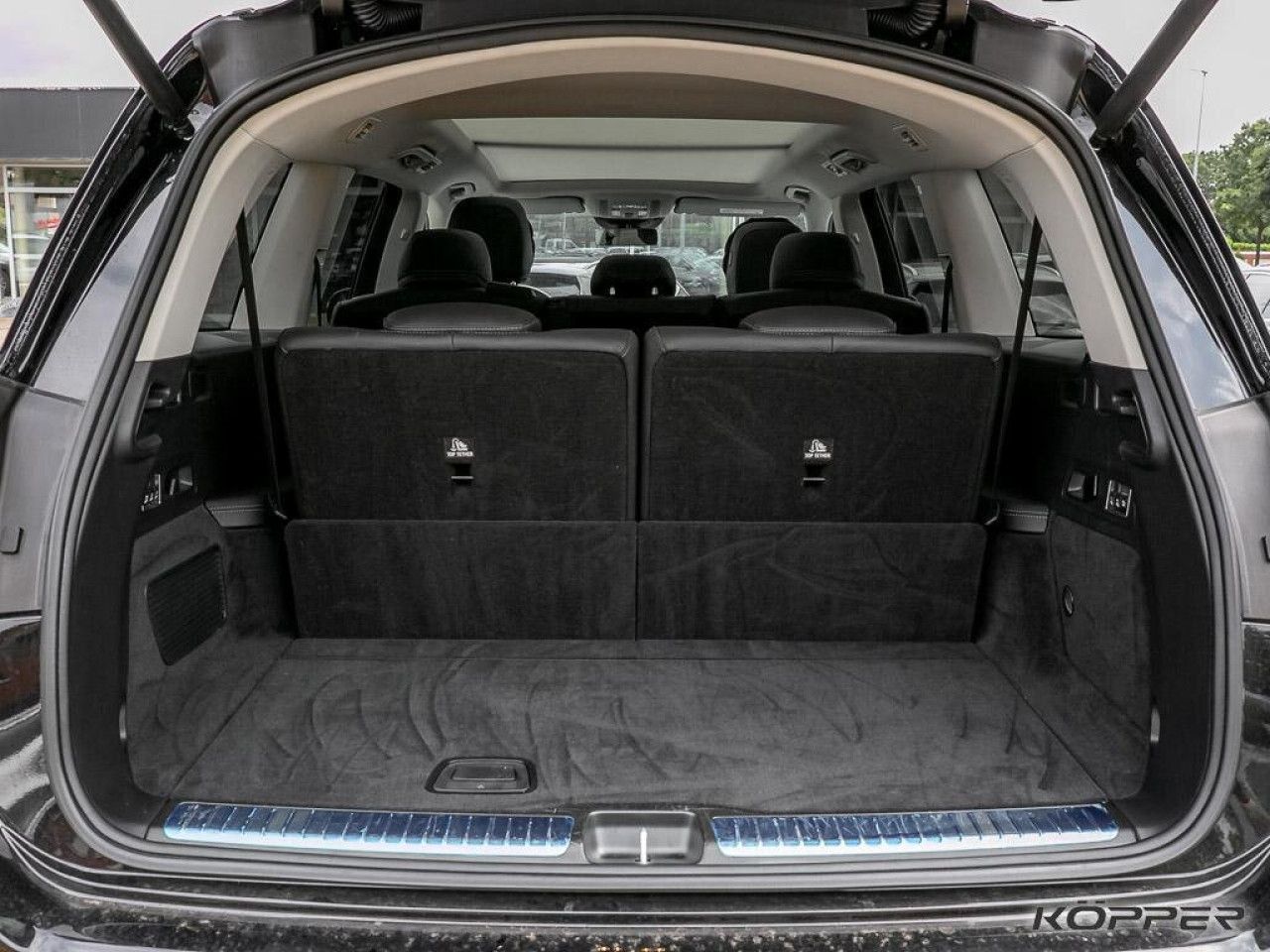 Mercedes-Benz GLS – Bild 10