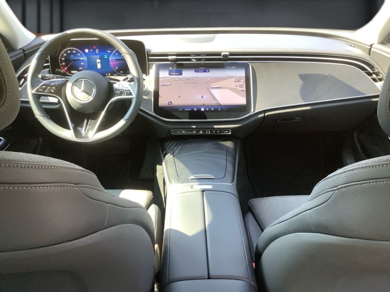 Mercedes-Benz E-Klasse – Bild 15