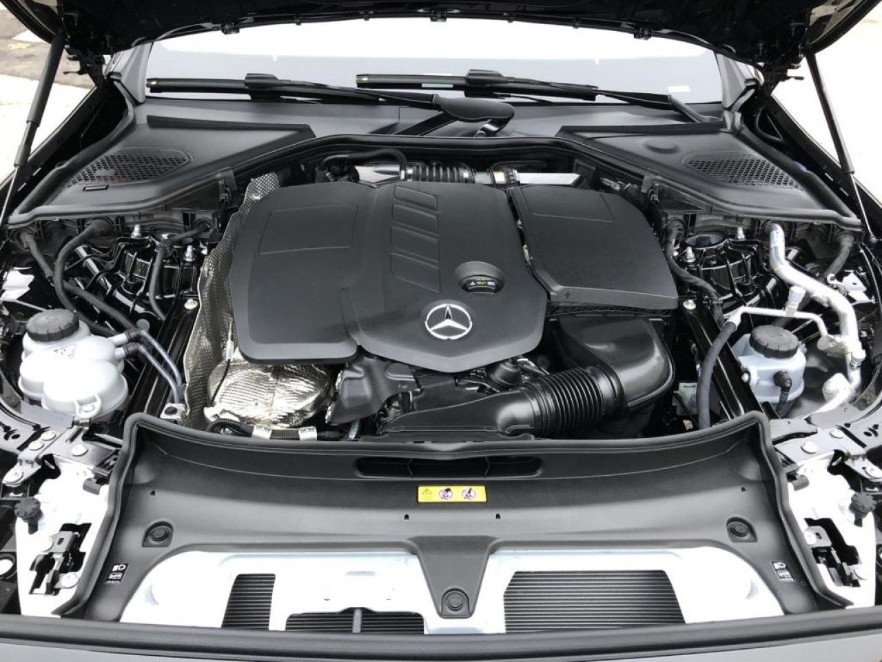 Mercedes-Benz E-Klasse – Bild 16
