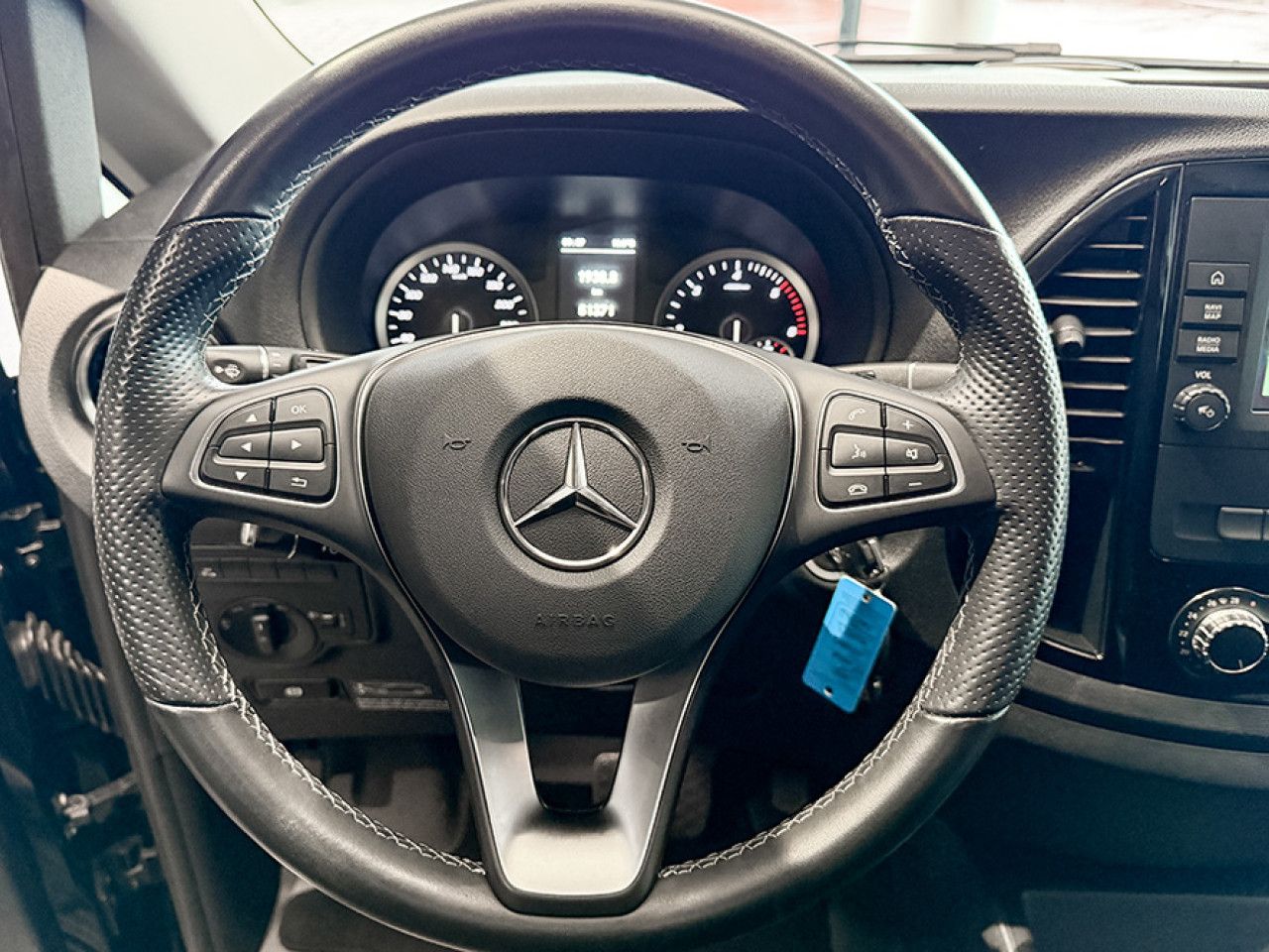 Fahrzeugbild 9 / 21