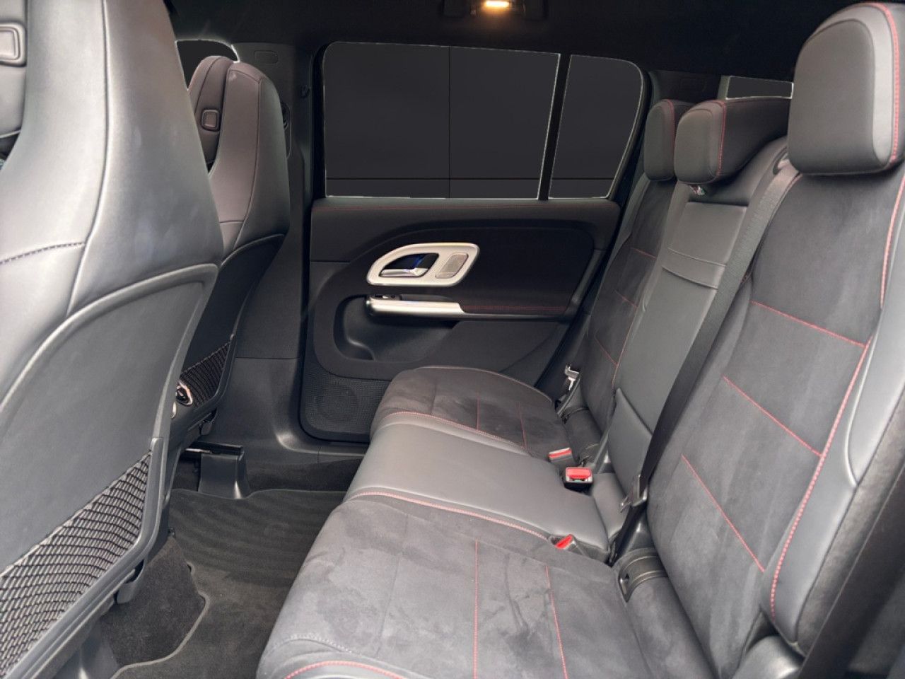 Mercedes-Benz GLB – Bild 13