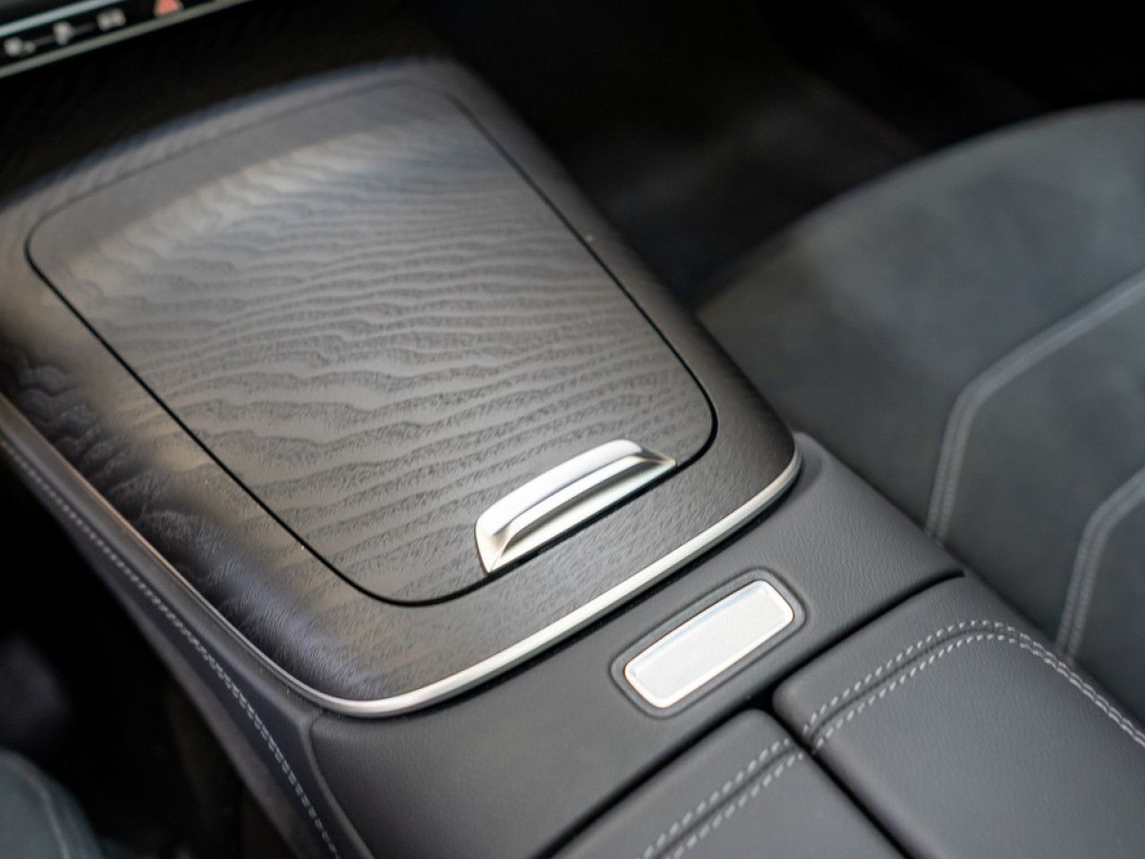 Mercedes-Benz E-Klasse – Bild 13