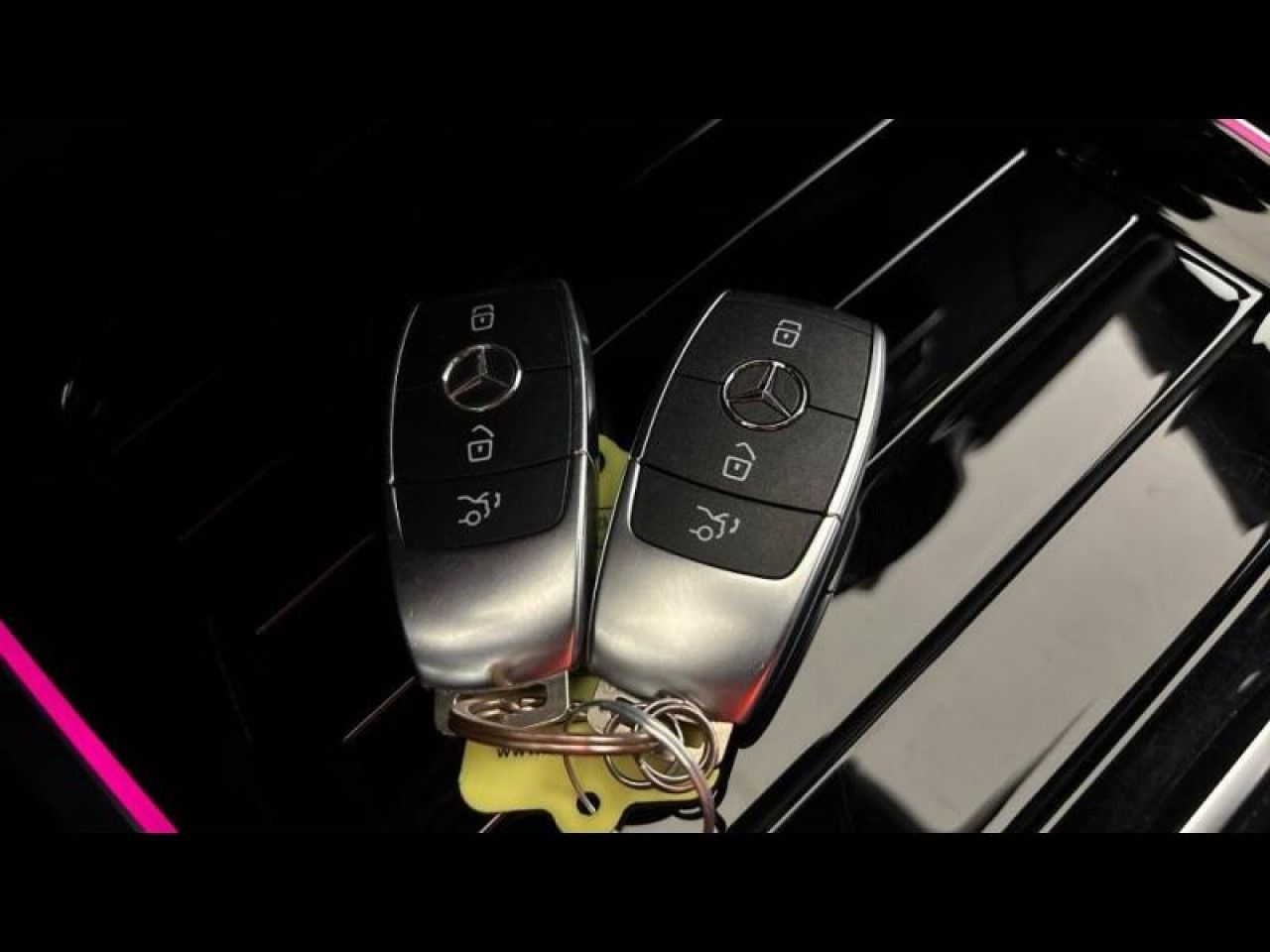 Photo du v&eacute;hicule 16 / 18