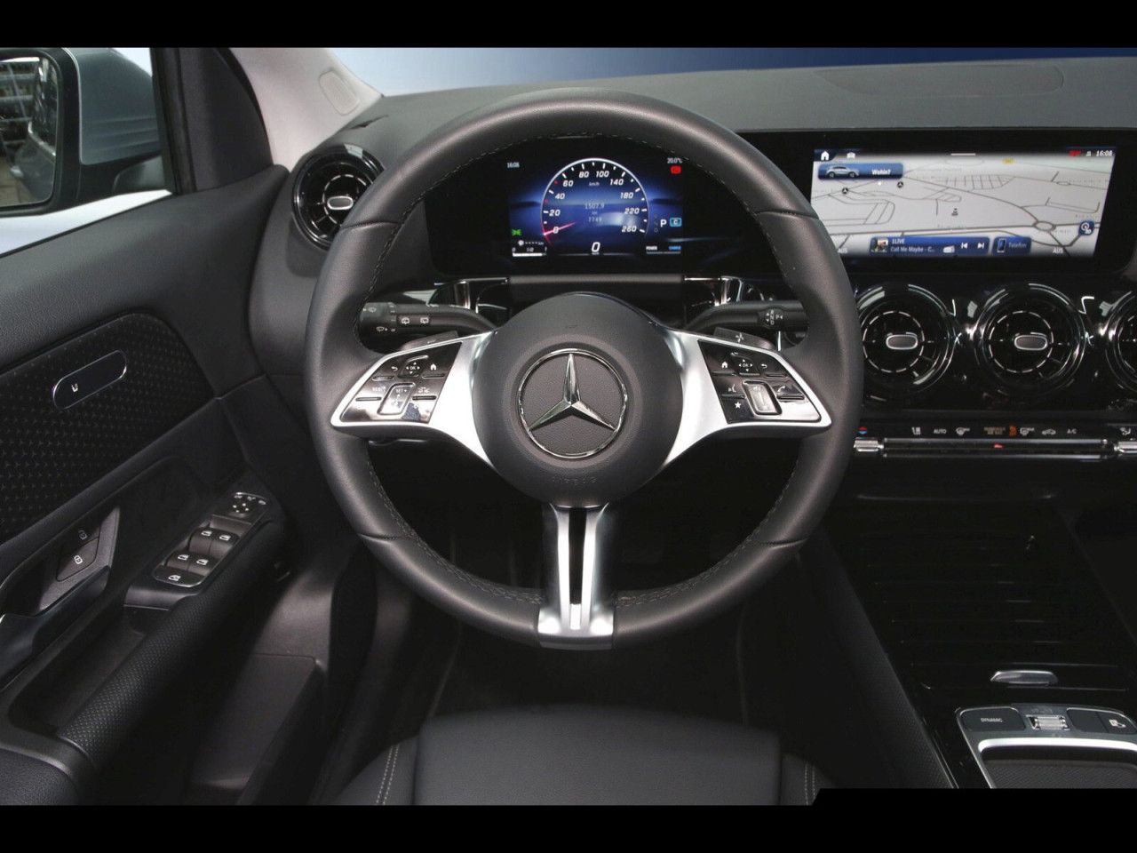 Mercedes-Benz GLA – Bild 12