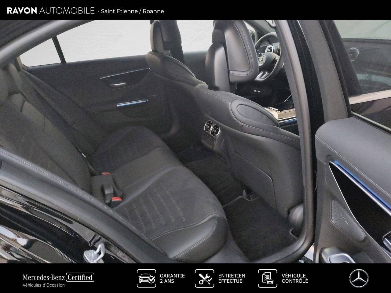 Photo du v&eacute;hicule 17 / 18