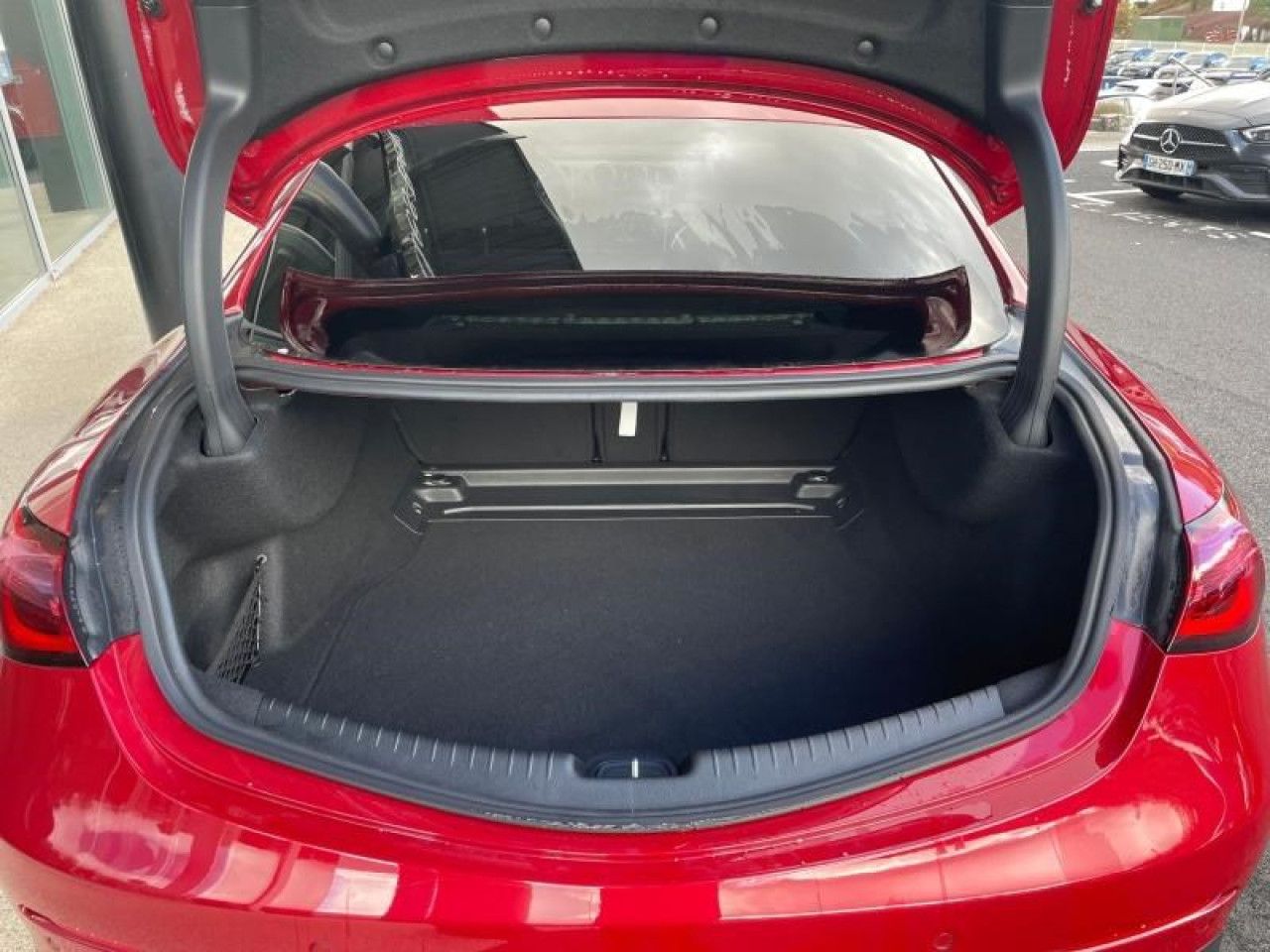 Photo du v&eacute;hicule 16 / 18