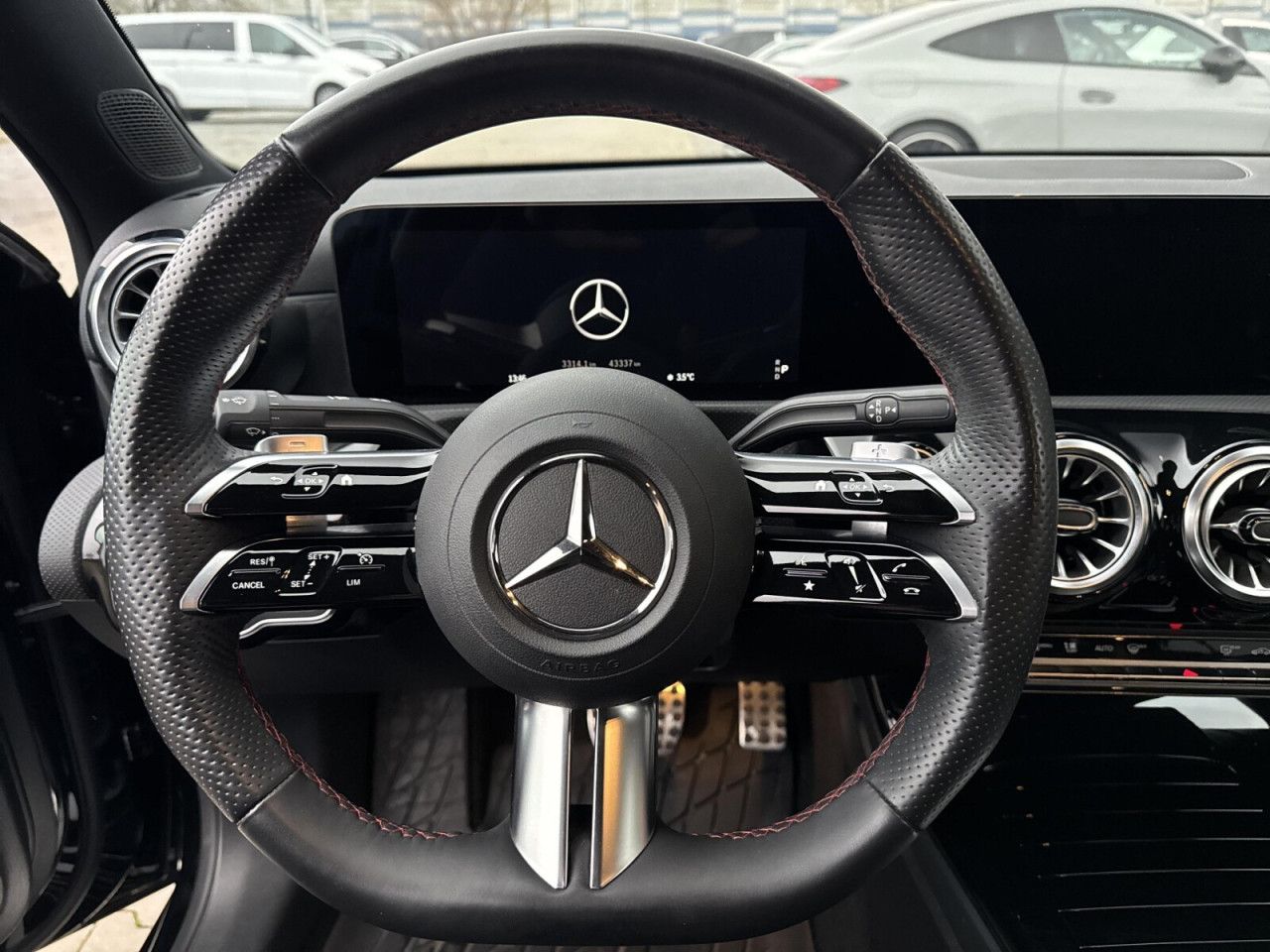 Zdjęcie pojazdu 5 / 6