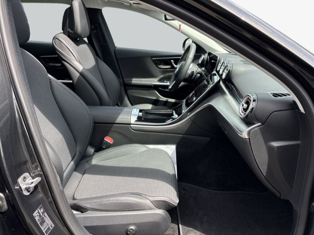 Mercedes-Benz C-Klasse – Bild 14