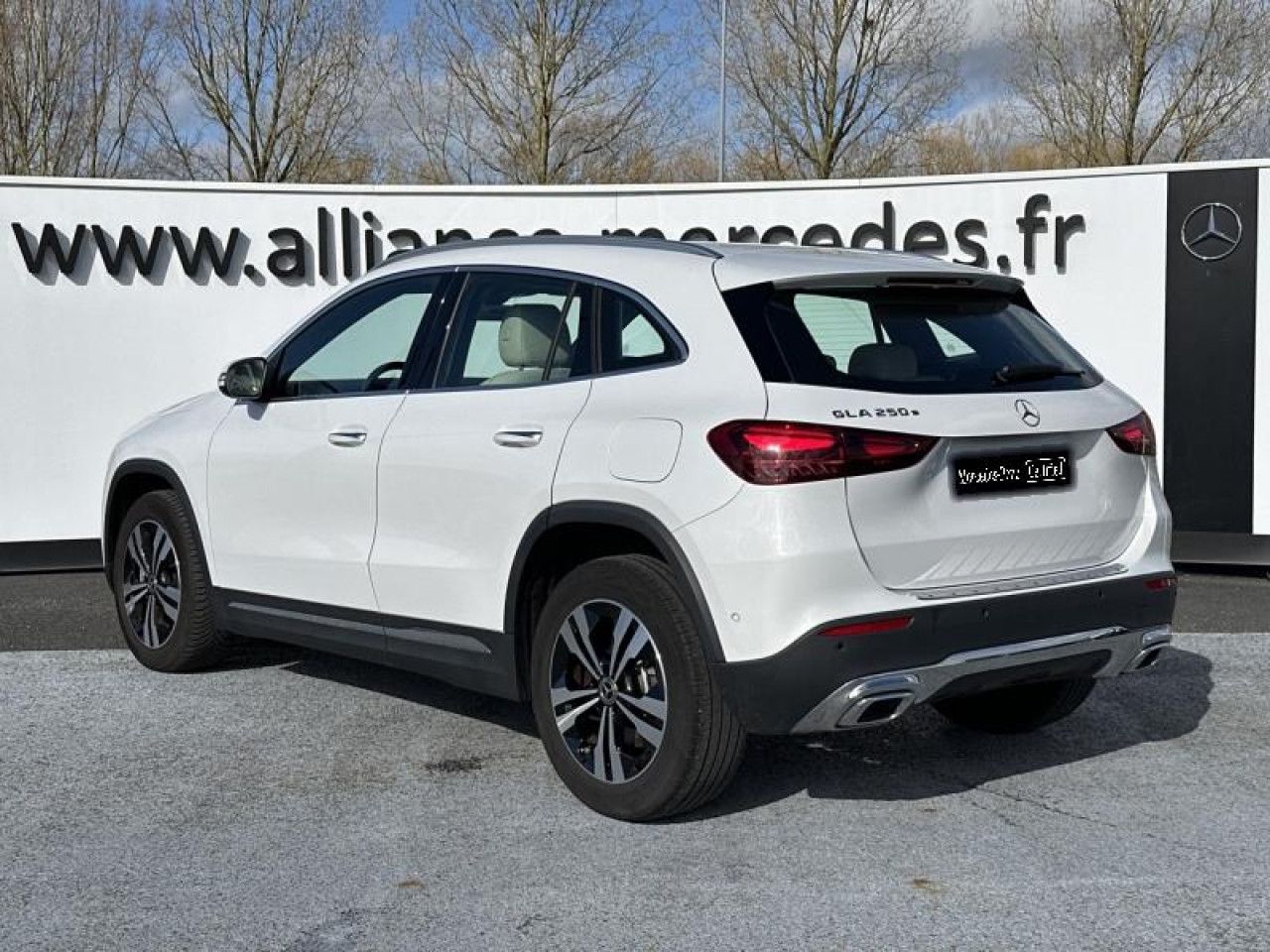 Photo du v&eacute;hicule 3 / 18