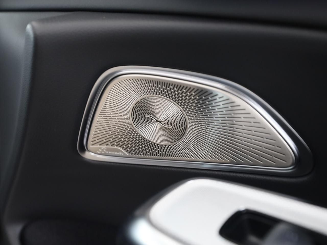 Mercedes-Benz E-Klasse – Bild 18