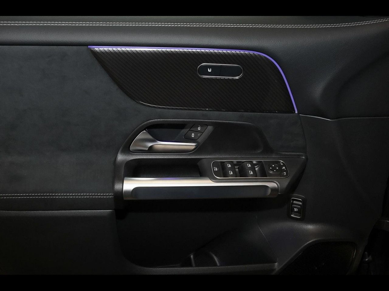 Mercedes-Benz GLB – Bild 12