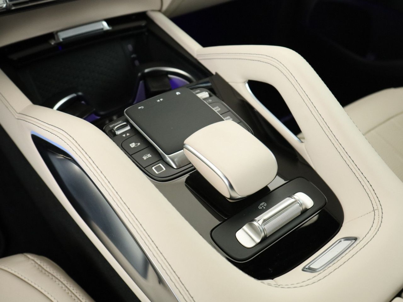 Mercedes-Benz GLS – Bild 15