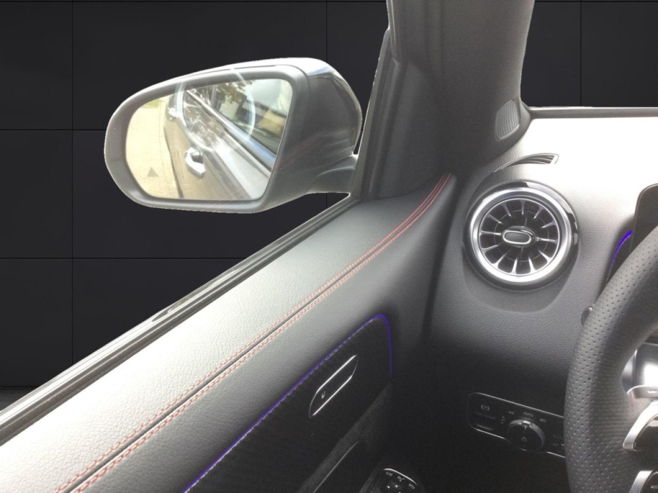 Mercedes-Benz GLB – Bild 9