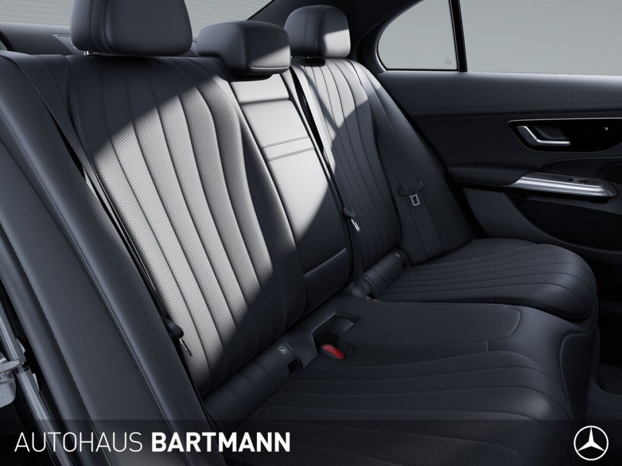 Mercedes-Benz E-Klasse – Bild 13