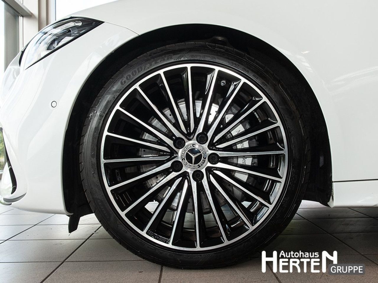 Mercedes-Benz C-Klasse – Bild 8