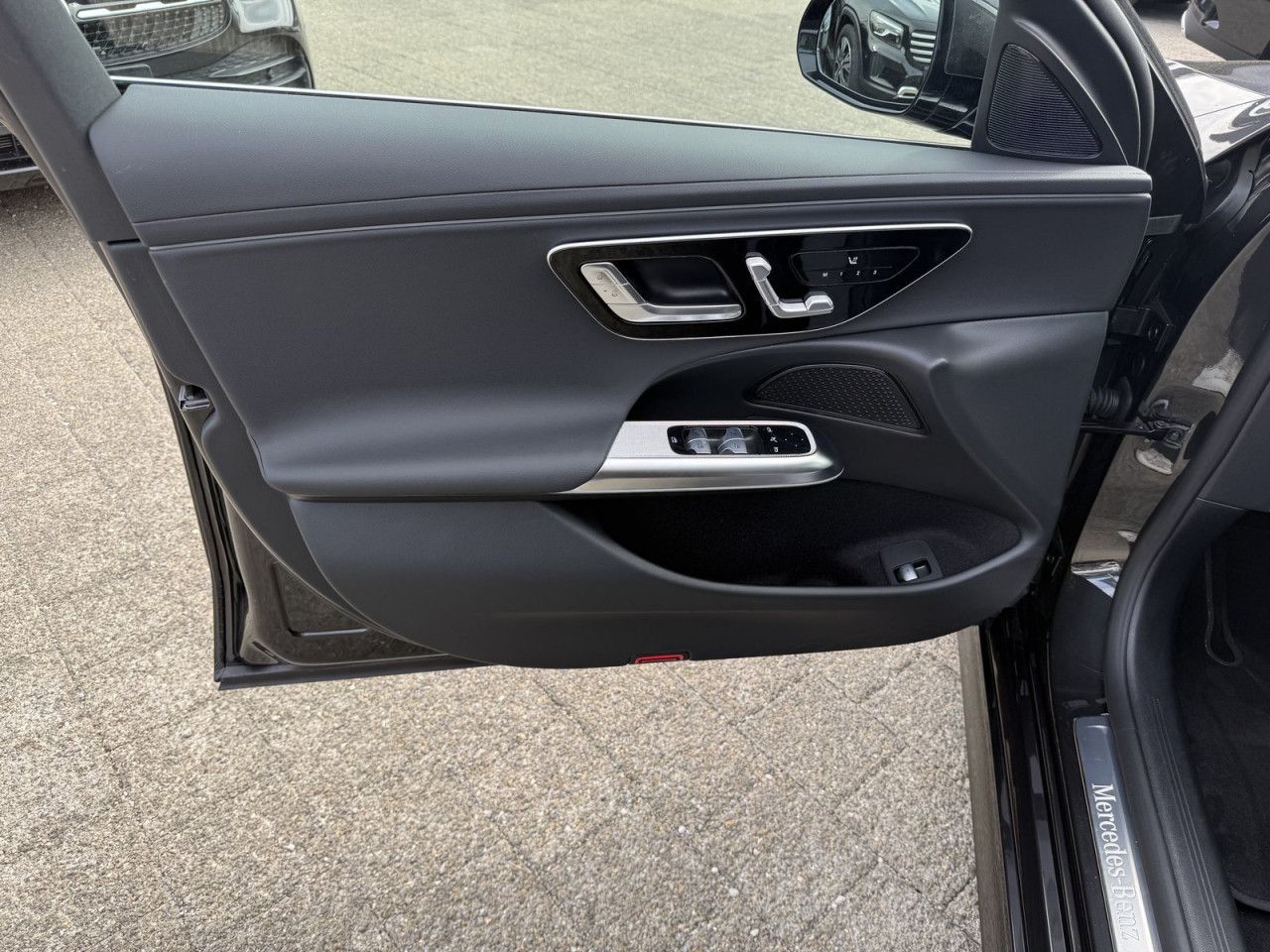 Mercedes-Benz E-Klasse – Bild 18
