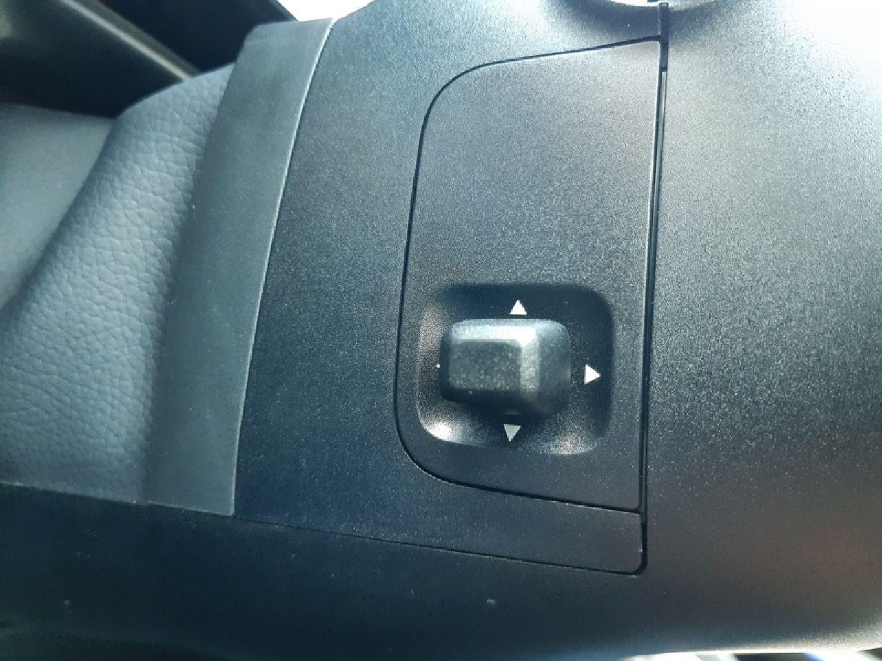 Photo du v&eacute;hicule 3 / 18