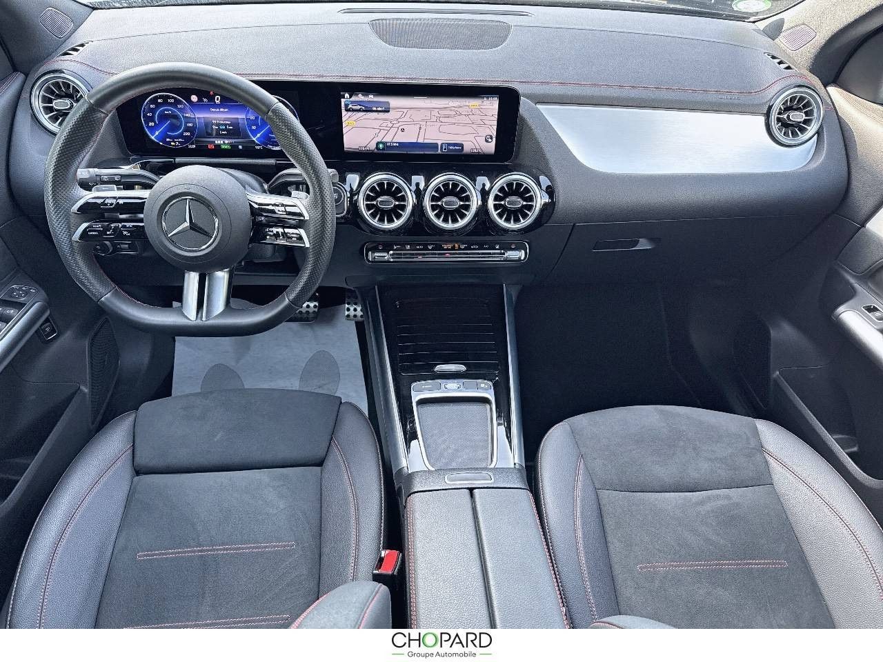 Photo du v&eacute;hicule 4 / 18