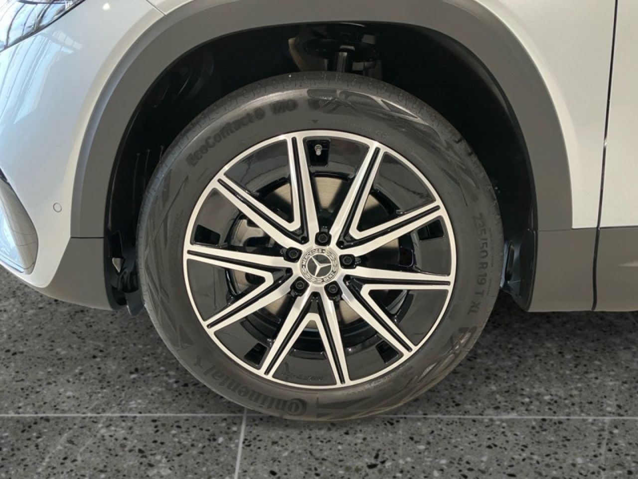 Photo du v&eacute;hicule 9 / 18