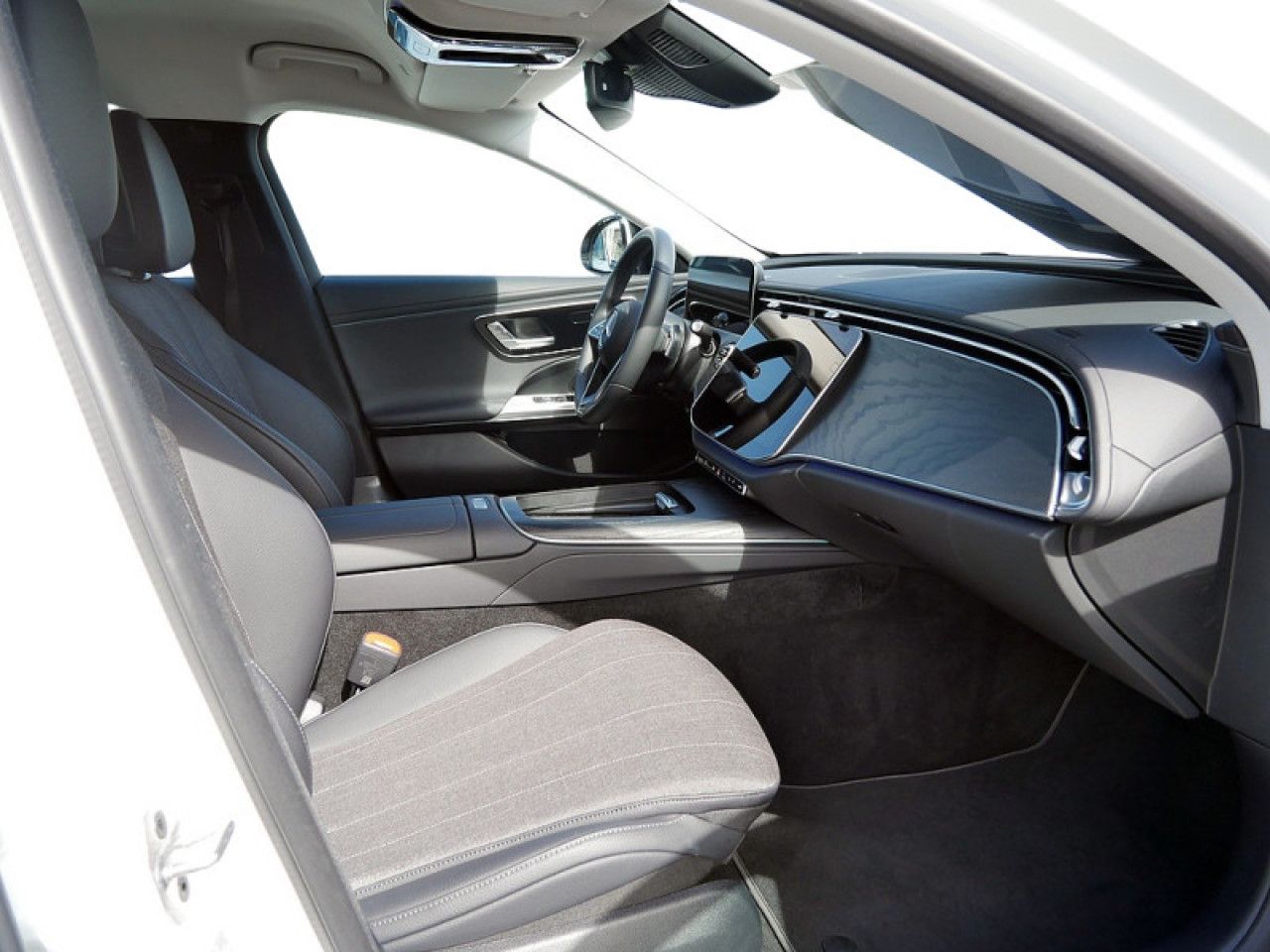 Mercedes-Benz E-Klasse – Bild 5