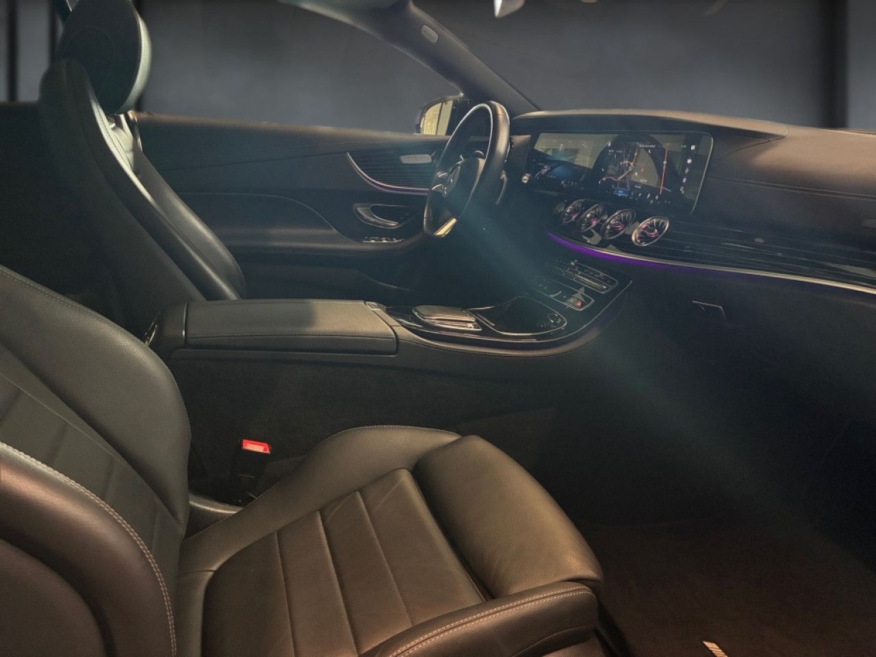 Mercedes-Benz E-Klasse – Bild 16