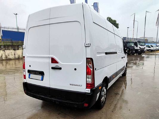 Vehicle image 3 / 11