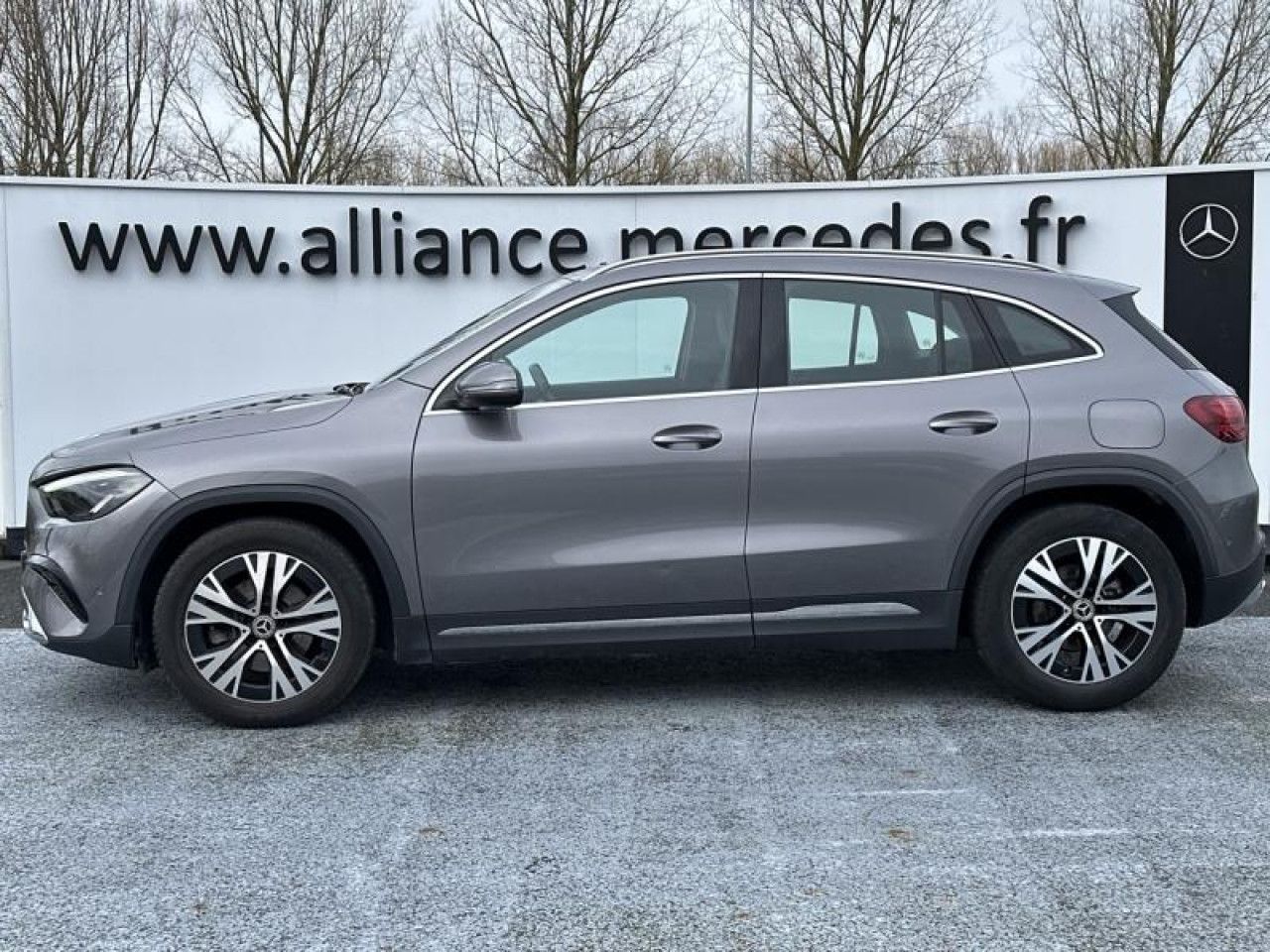 Photo du v&eacute;hicule 2 / 18