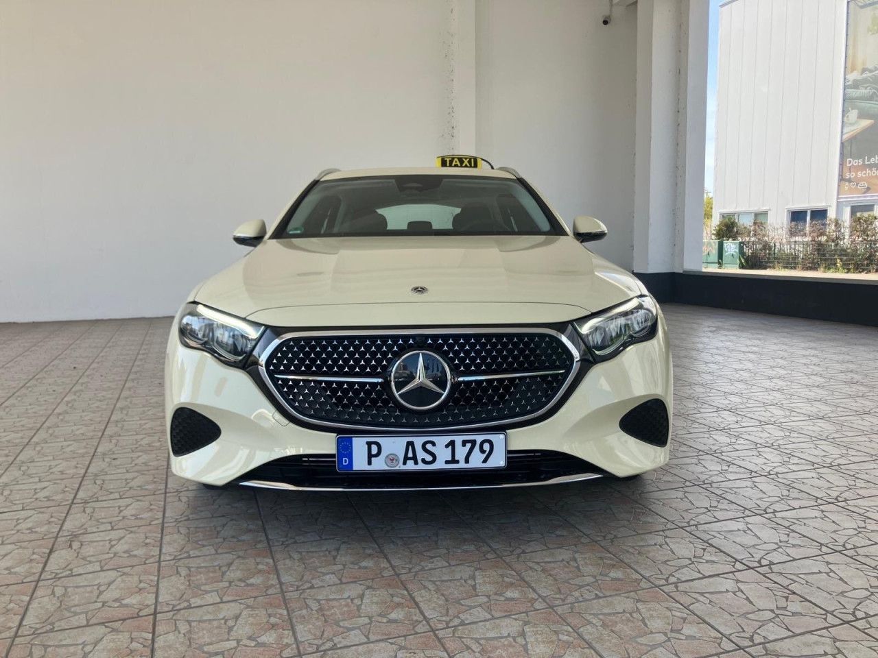 Mercedes-Benz E-Klasse – Bild 2
