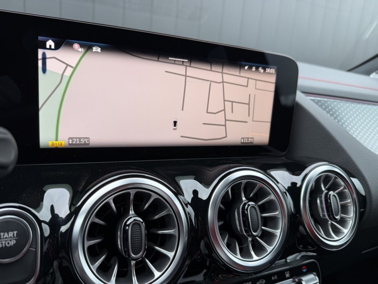 Photo du v&eacute;hicule 14 / 18