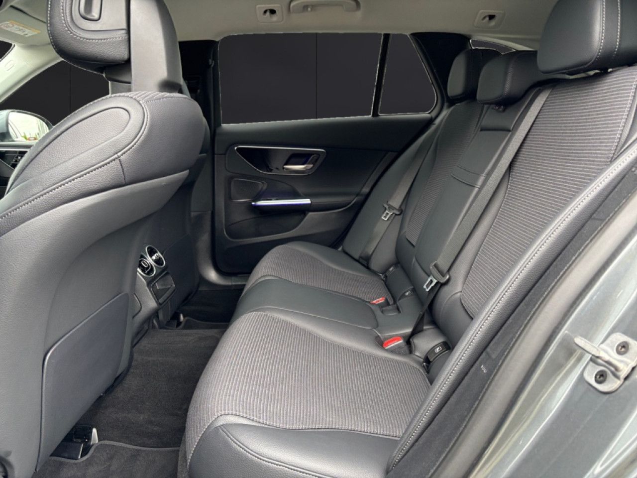 Mercedes-Benz C-Klasse – Bild 13