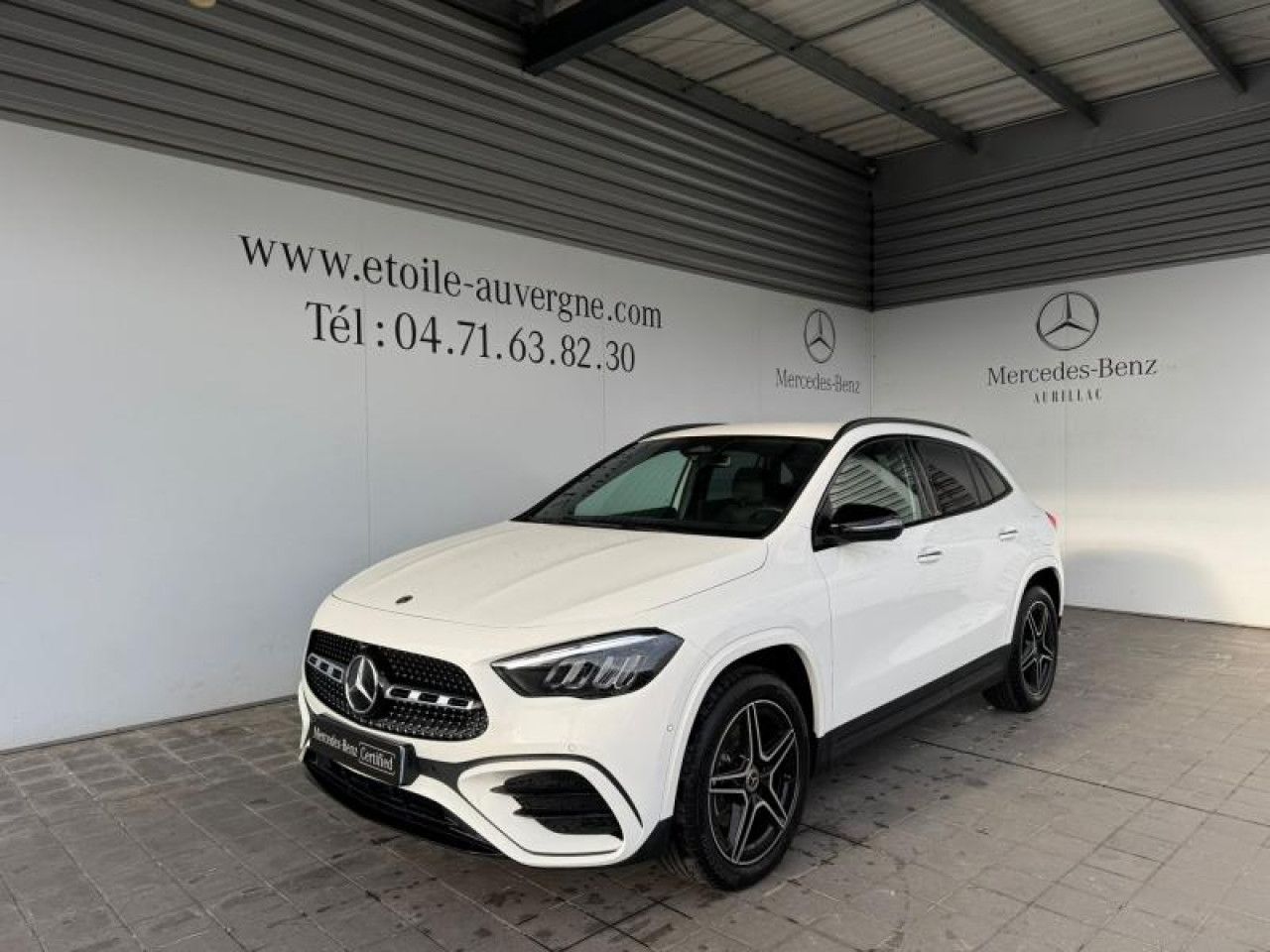 Photo du v&eacute;hicule 1 / 18