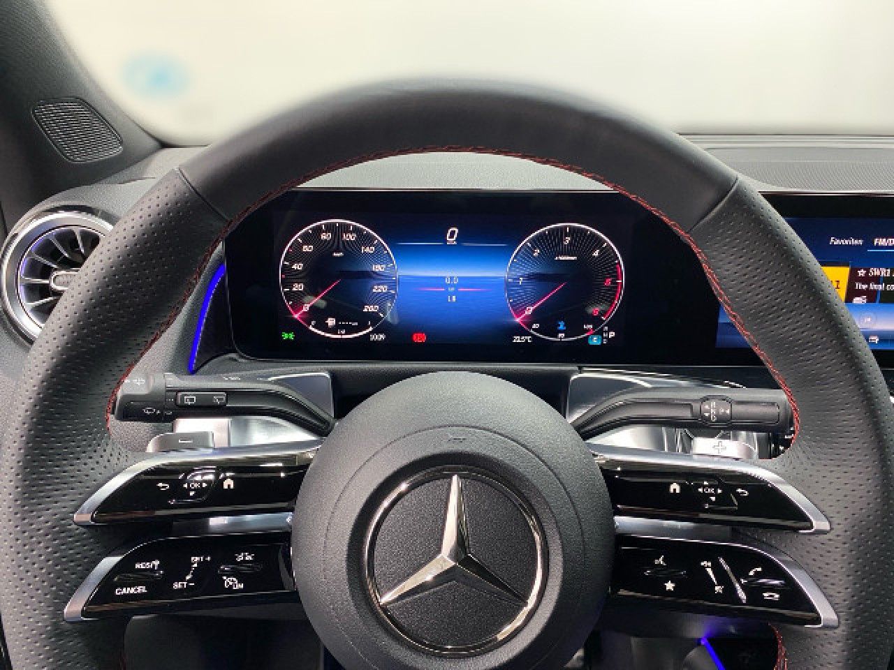 Mercedes-Benz GLB – Bild 8
