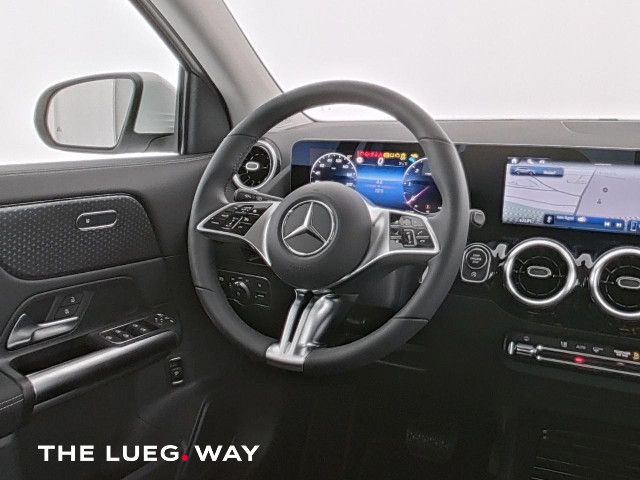 Mercedes-Benz GLA 220