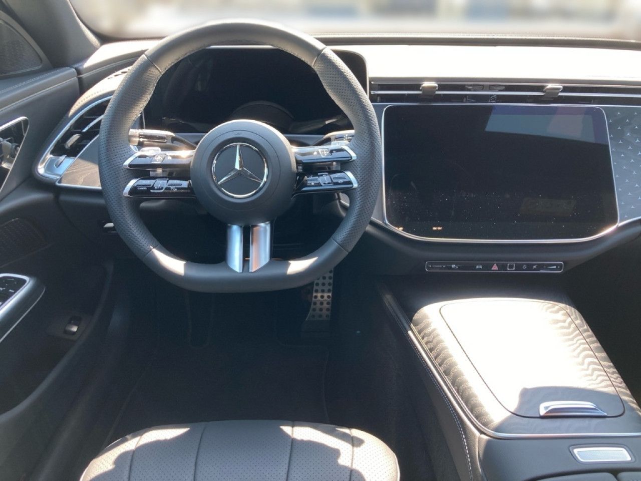 Mercedes-Benz E-Klasse – Bild 10