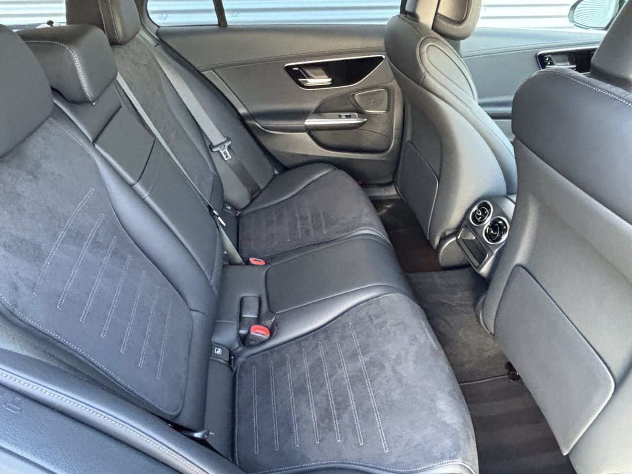 Mercedes-Benz C-Klasse – Bild 17