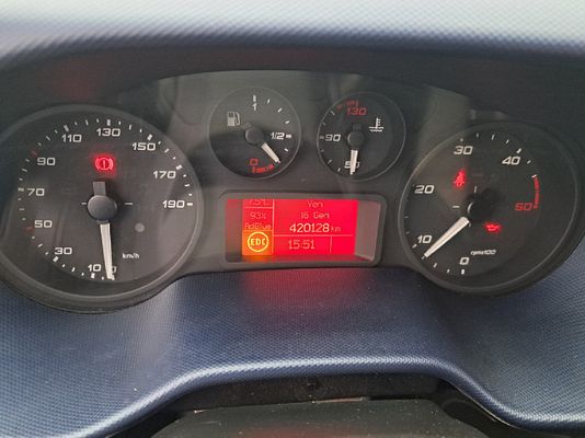 Vehicle image 16 / 16
