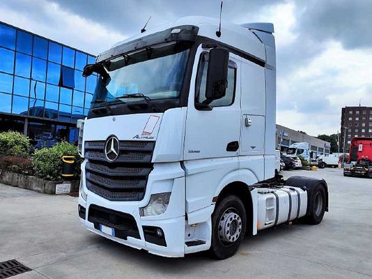 Vehicle image 1 / 10