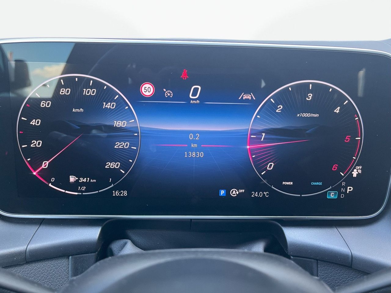 Zdjęcie pojazdu 32 / 34