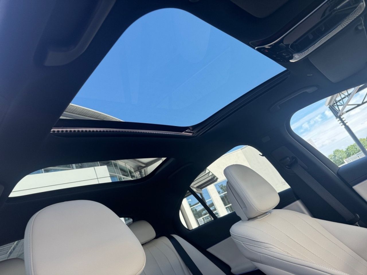 Mercedes-Benz E-Klasse – Bild 6