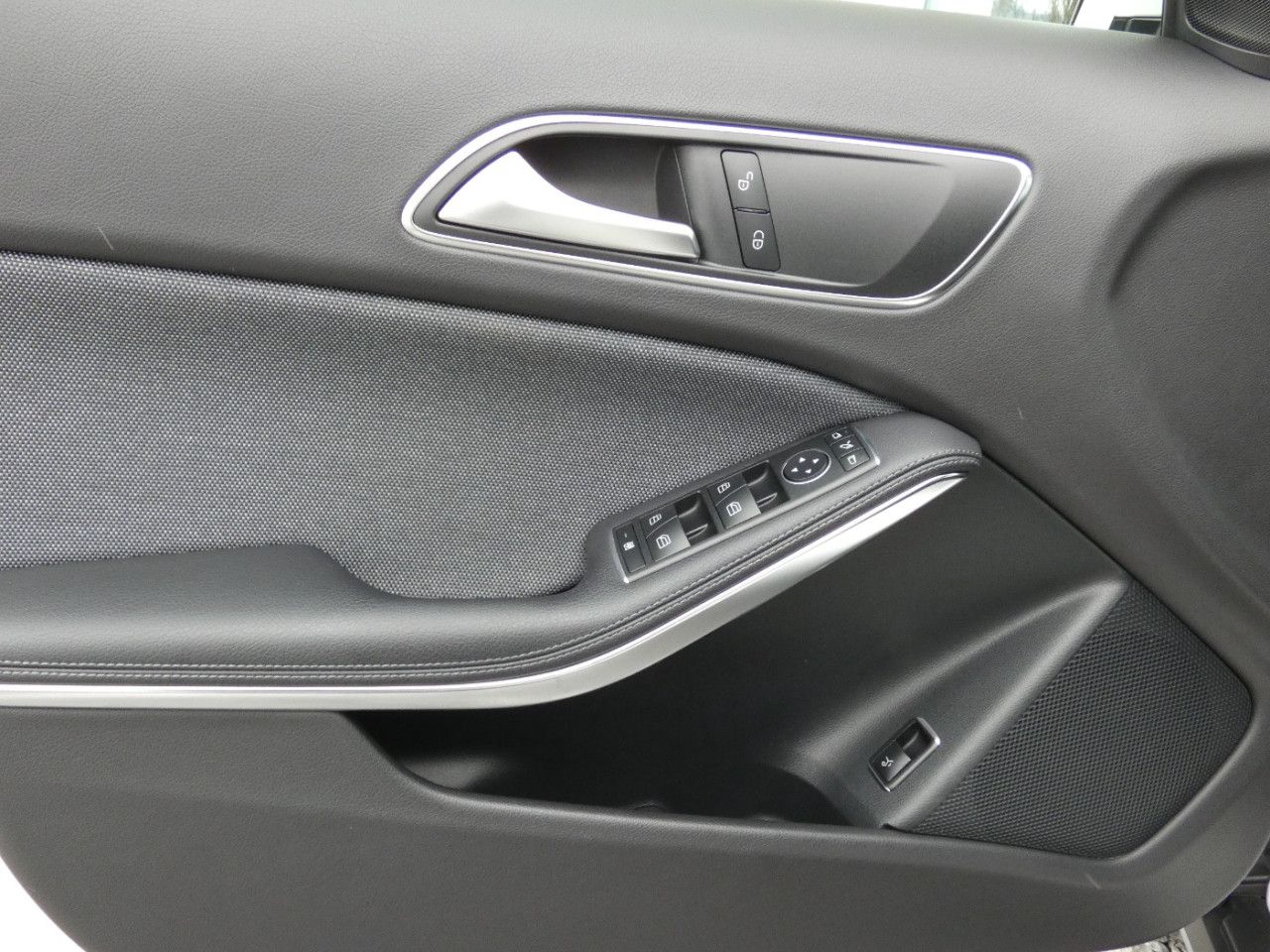 Fahrzeugbild 26 / 30