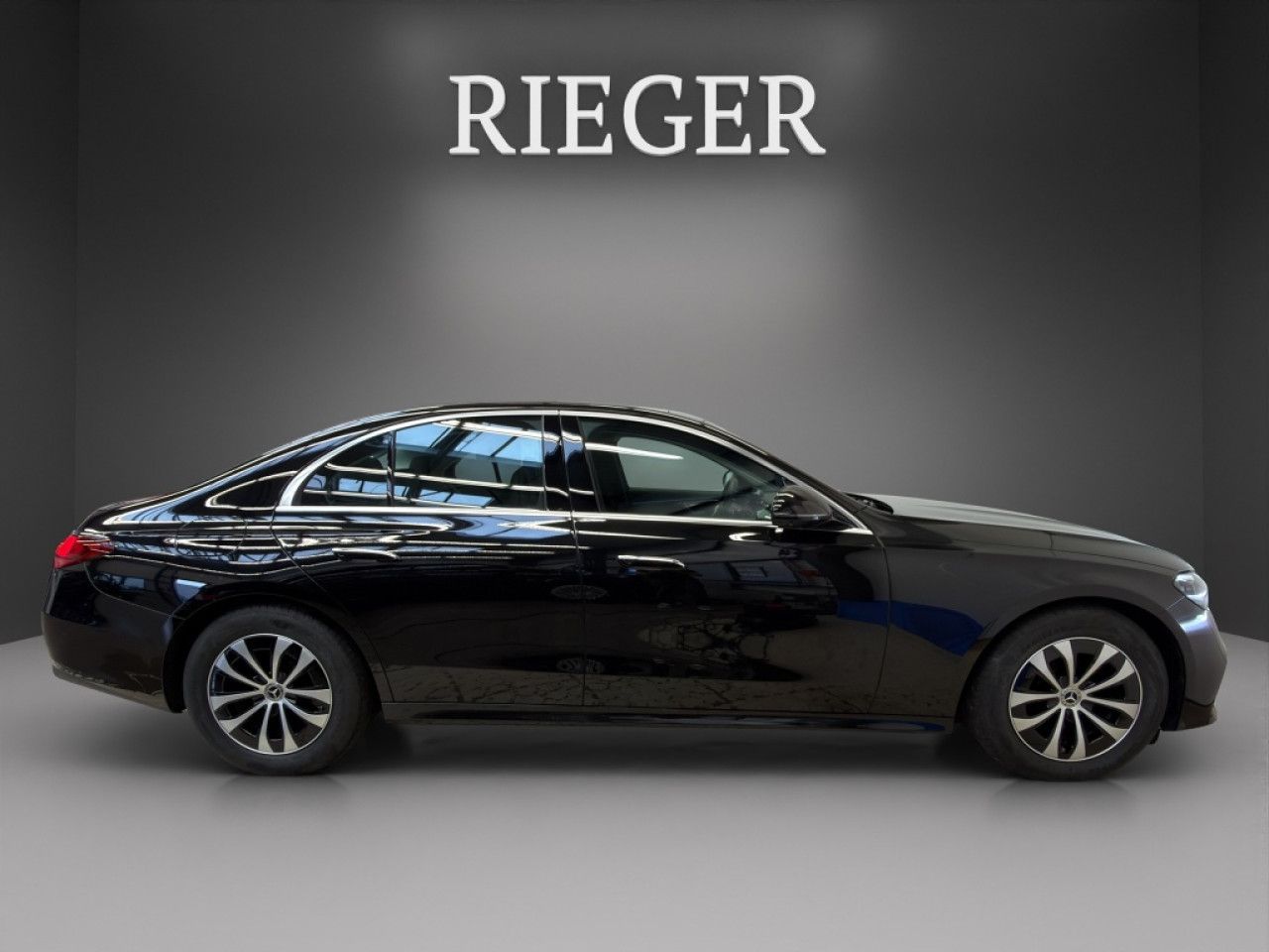 Mercedes-Benz E-Klasse – Bild 14