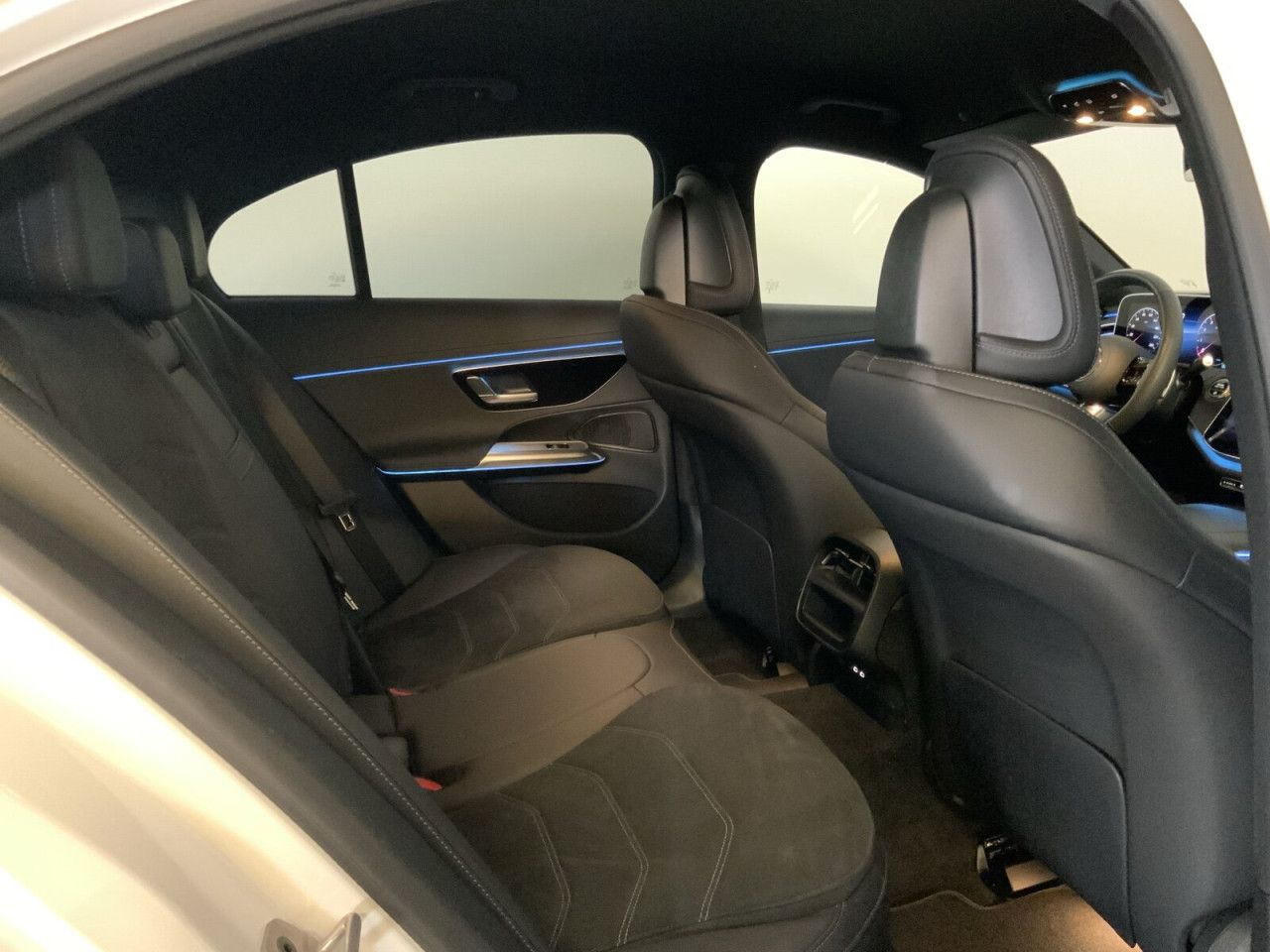 Mercedes-Benz E-Klasse – Bild 15